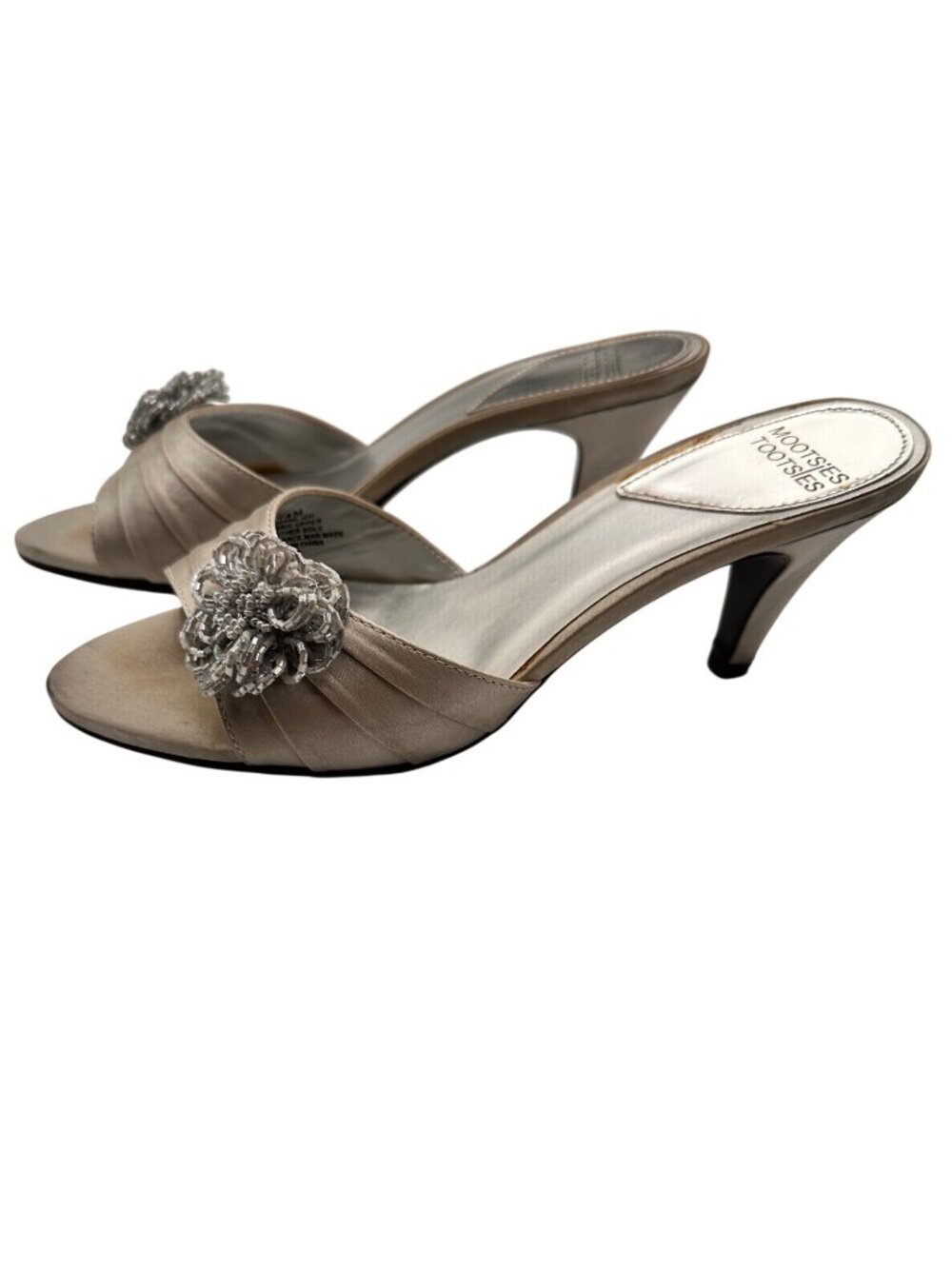 Mootsies Tootsies Size 7.5 Satin Open-Toe Heels Silver Beaded Flower Silver